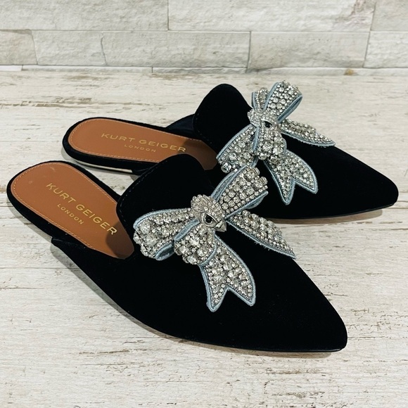 KURT GEIGER LONDON “OLIVE”Embellished BOW SLIDE Black Velvet Mules Size 36 NEW - Picture 1 of 16